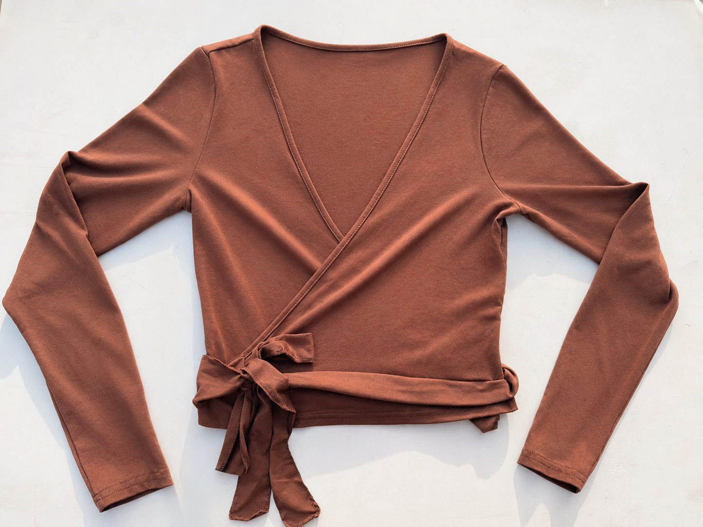 Polera Cruzada con Cinta Ajustable