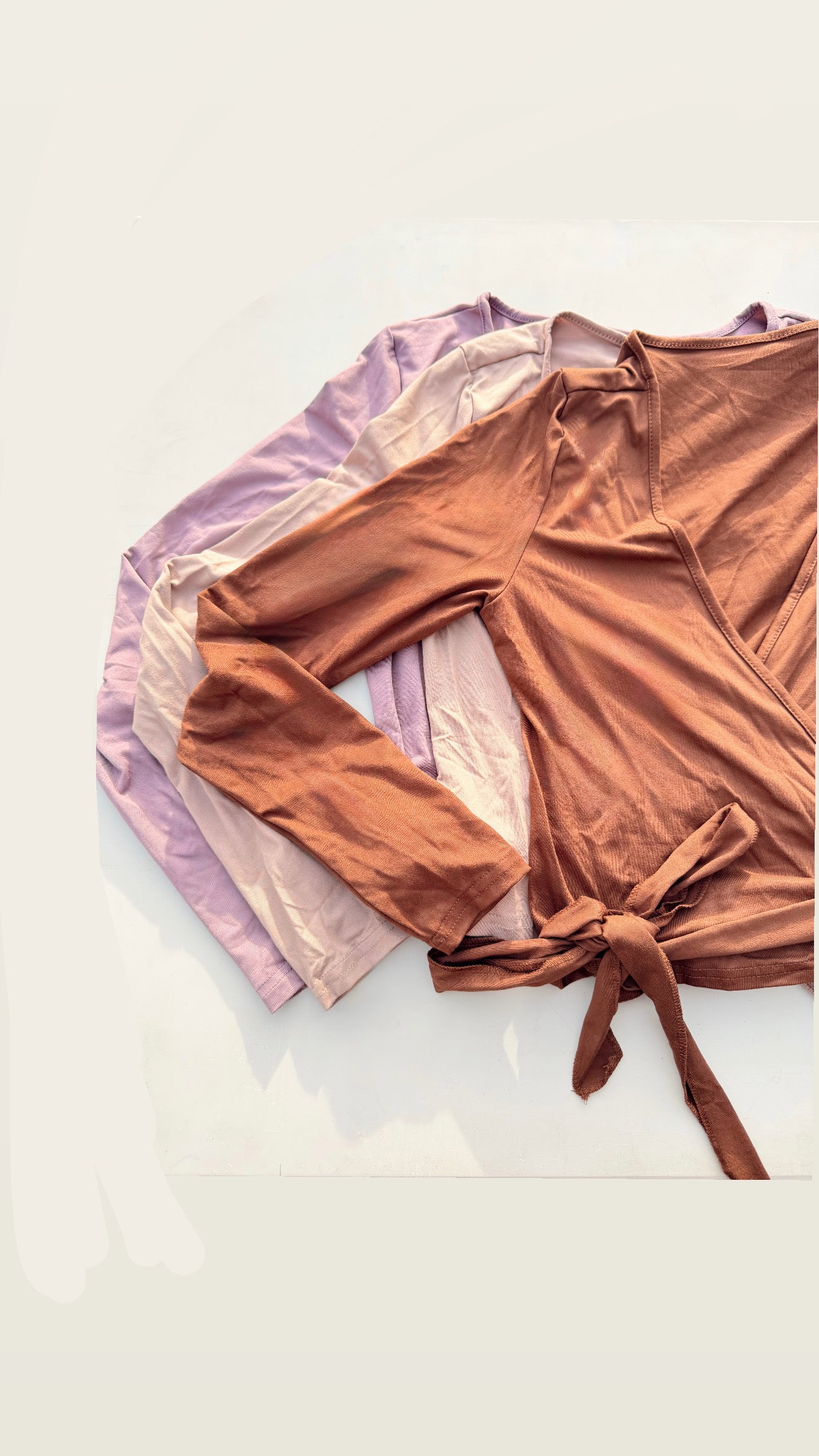 Polera Cruzada con Cinta Ajustable